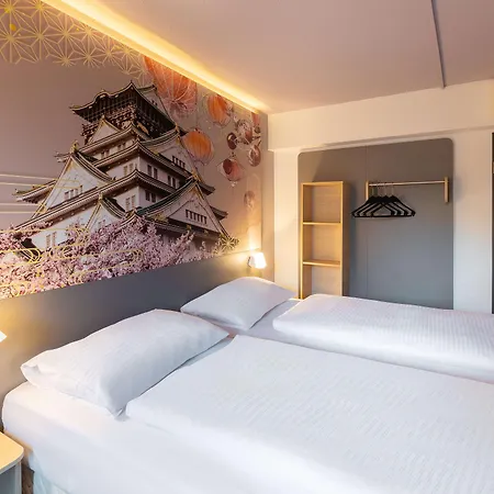 Hotel Duesseldorf-hbf 3*