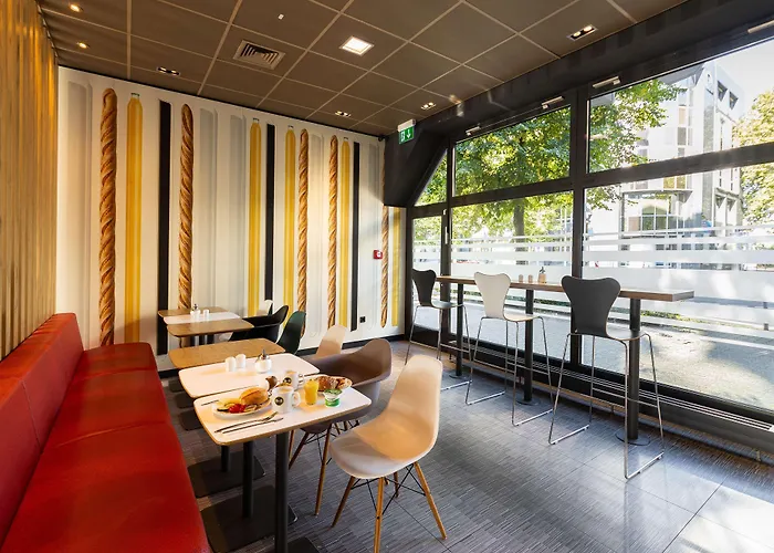 Duesseldorf-hbf 酒店 3*