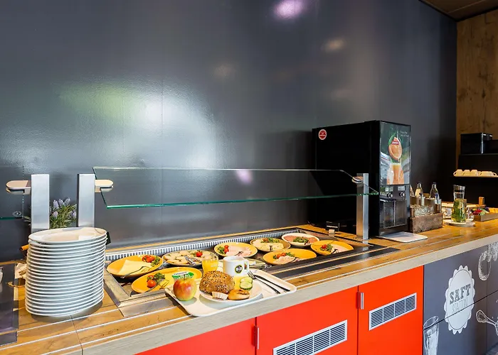 Hotel Düsseldorf-hbf 3*