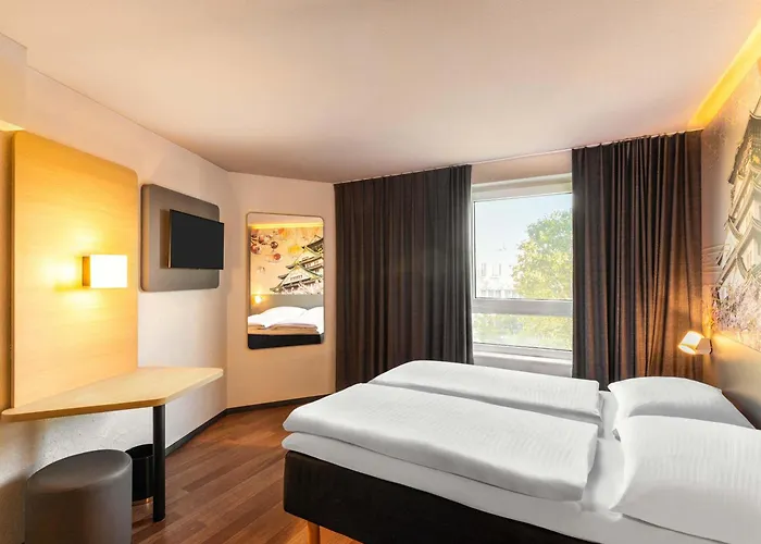 Duesseldorf-hbf 3* دوسلدورف