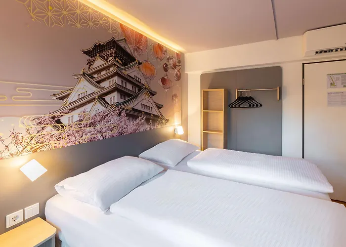 Hotel Duesseldorf-hbf 3*
