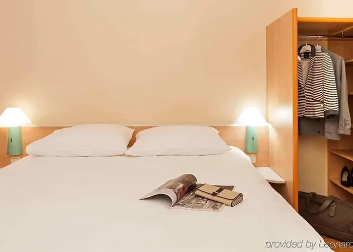 Duesseldorf-hbf 3* دوسلدورف