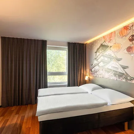 Hotel Düsseldorf-hbf 3*