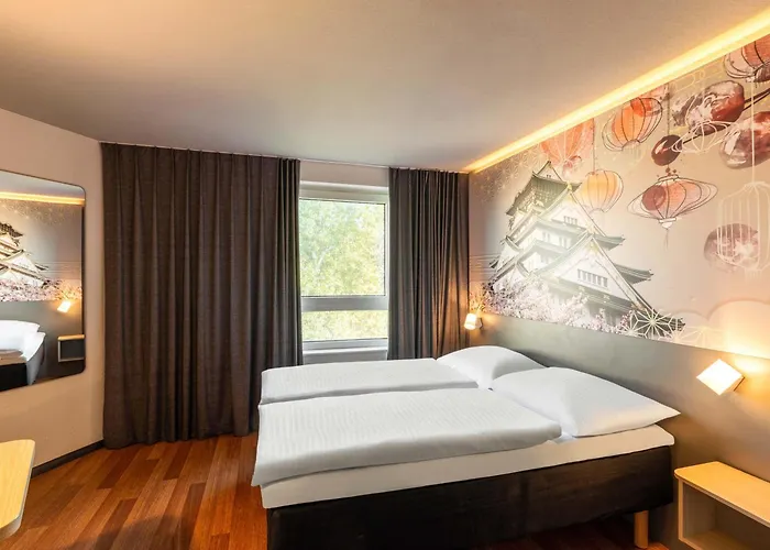 Hotel Duesseldorf-hbf 3*